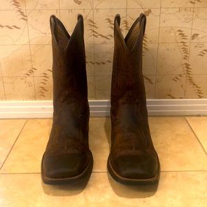 Ariat Boots! Hardly Worn!